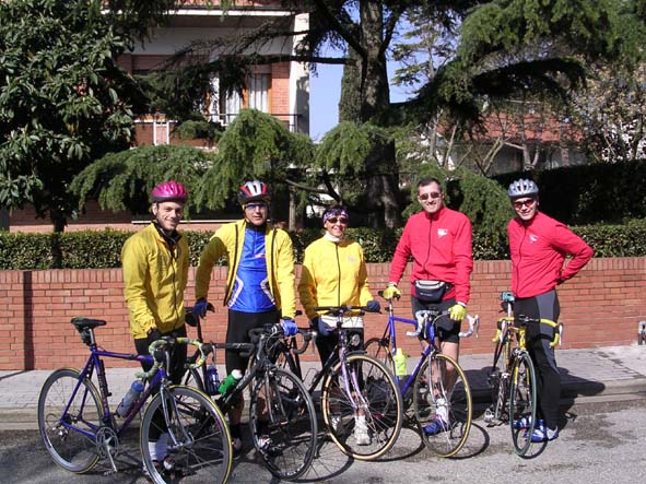Le Biciclette Scalpitano Per Partire..I Nostri Atleti Un Po' Meno !